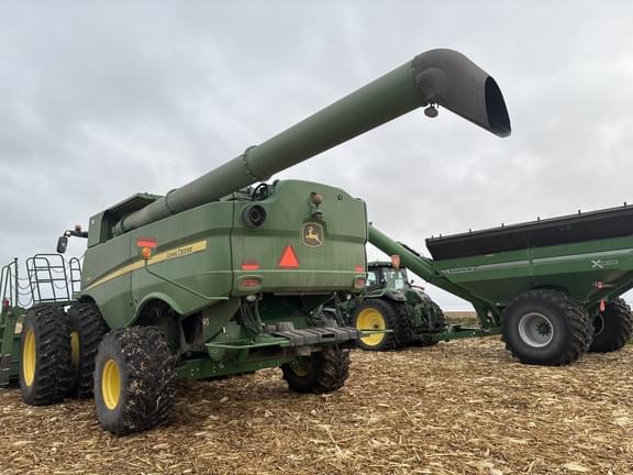 Image of John Deere S780 equipment image 4