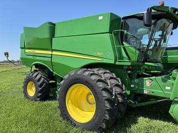 Main image John Deere S780