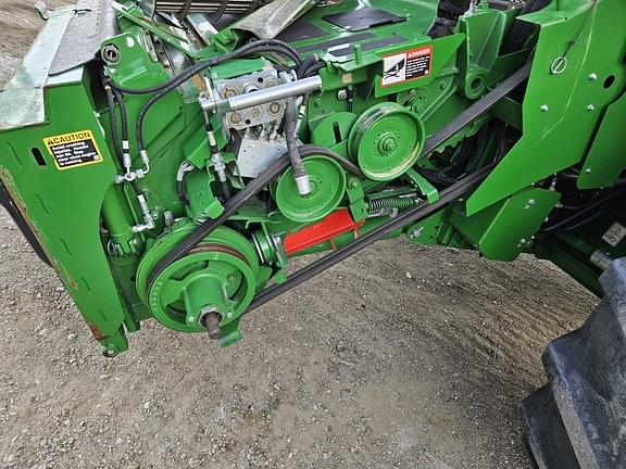 Image of John Deere S780 equipment image 4