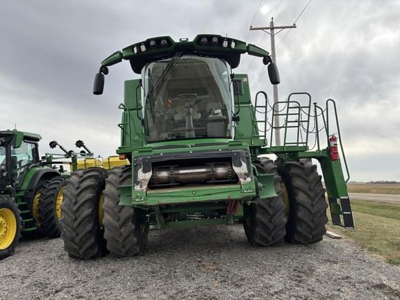 Image of John Deere S780 equipment image 3