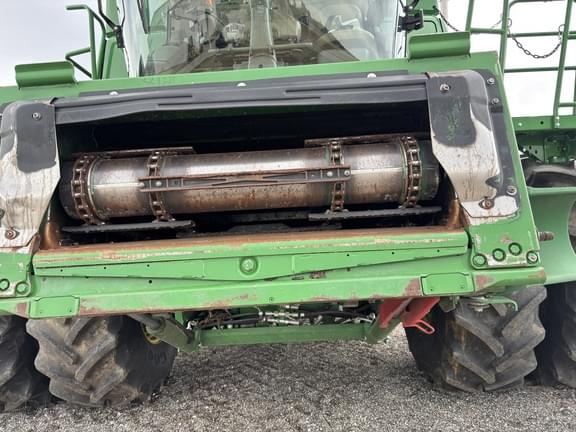 Image of John Deere S780 equipment image 2