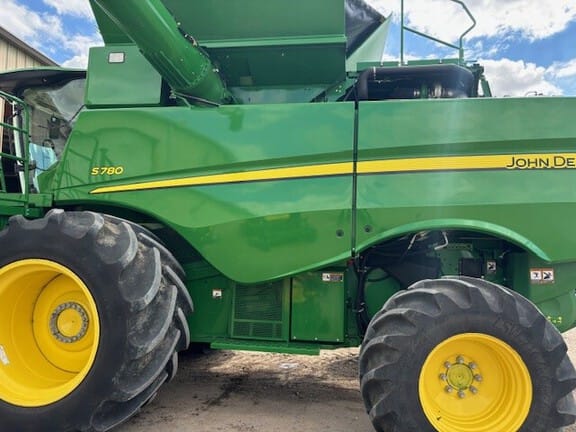 2020 John Deere S780 Equipment Image0