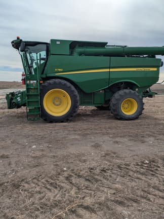 Image of John Deere S780 equipment image 2
