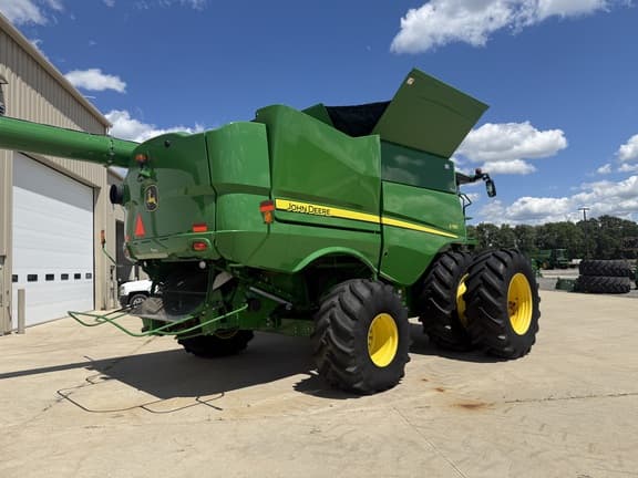 Image of John Deere S780 equipment image 2