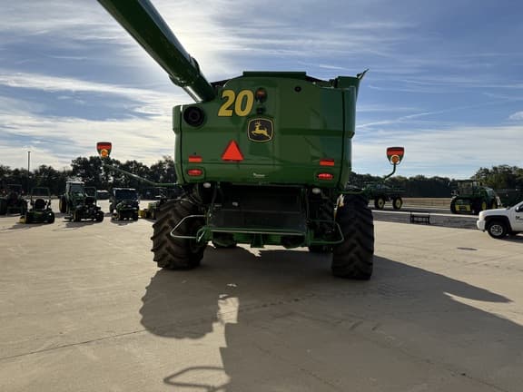 Image of John Deere S780 equipment image 3