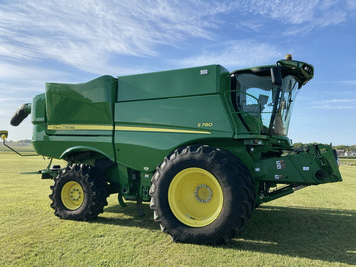 Main image John Deere S780