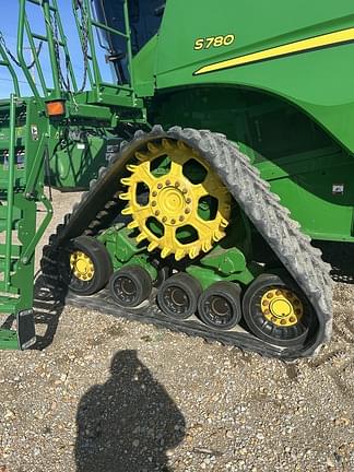 Image of John Deere S780 equipment image 1