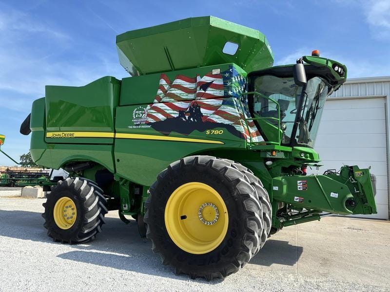 2020 John Deere S780 Equipment Image0
