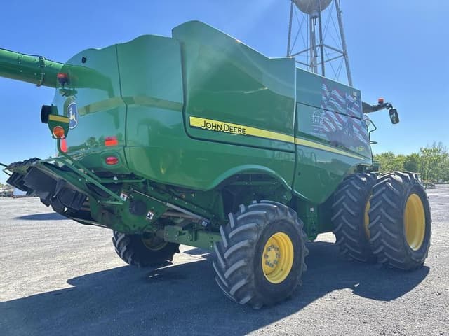 Image of John Deere S780 equipment image 4