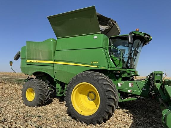 Image of John Deere S780 Primary image