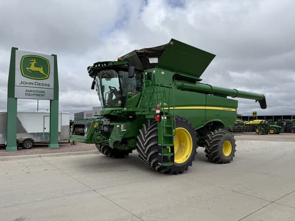 Image of John Deere S780 Primary image