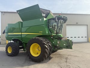 2020 John Deere S780 Image