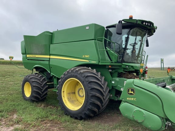 Main image John Deere S780
