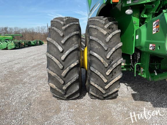 Image of John Deere S780 equipment image 3