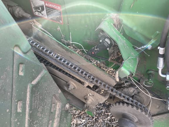 Image of John Deere S780 equipment image 4