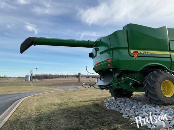 Image of John Deere S780 equipment image 3