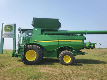 Main image John Deere S780