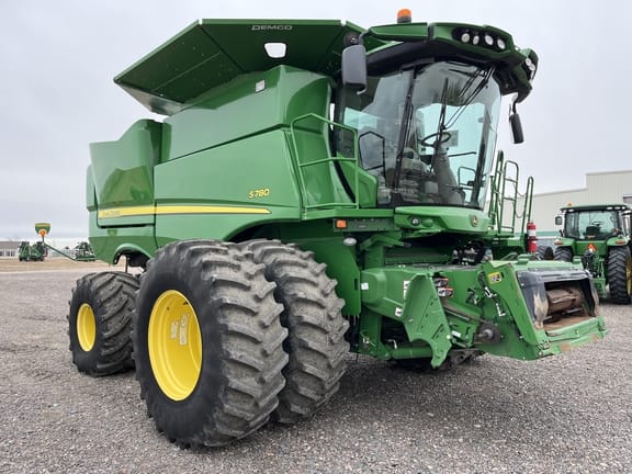 2020 John Deere S780 Equipment Image0