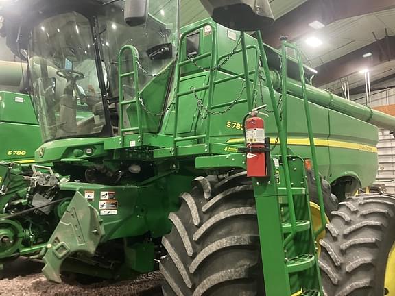 Image of John Deere S780 Primary image