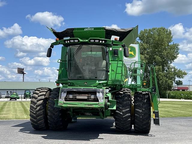Image of John Deere S780 equipment image 3