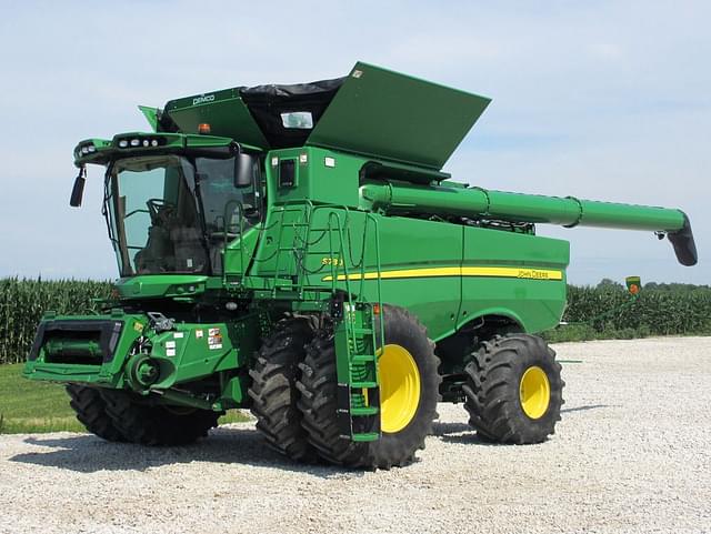 Image of John Deere S780 equipment image 1