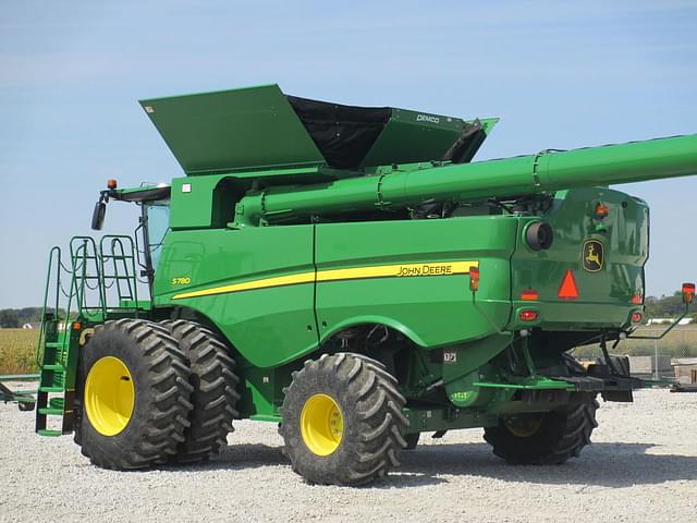 Image of John Deere S780 equipment image 2