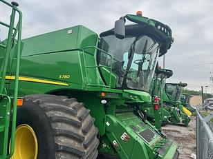 Main image John Deere S780 3