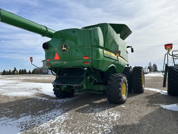 Image of John Deere S780 equipment image 3
