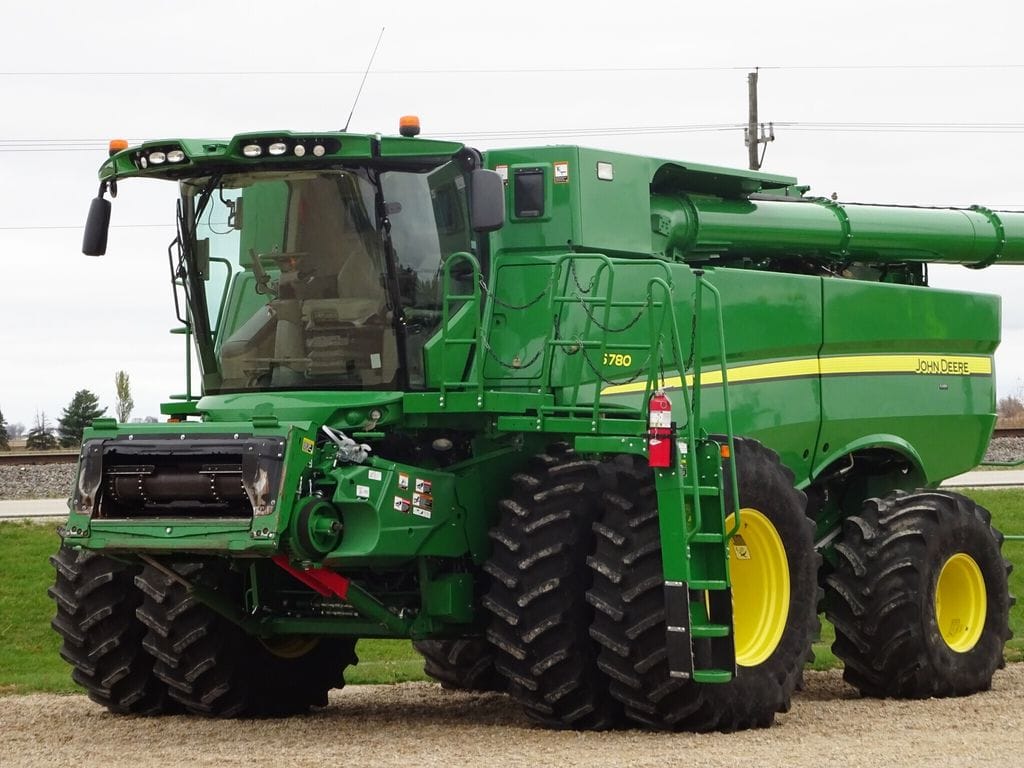 2020 John Deere S780 Equipment Image0