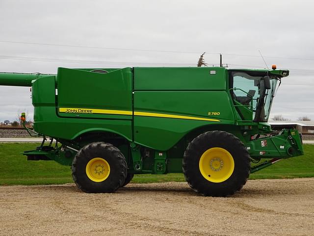 Image of John Deere S780 equipment image 3