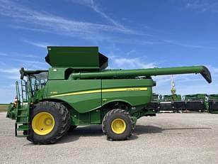 Main image John Deere S780 8