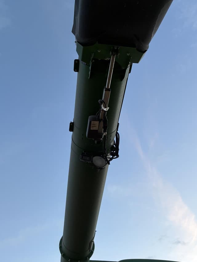 Image of John Deere S780 equipment image 4