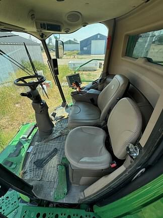 Image of John Deere S780 equipment image 4