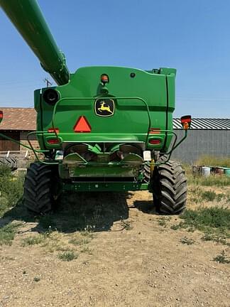 Image of John Deere S780 equipment image 2