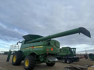 Main image John Deere S780 5