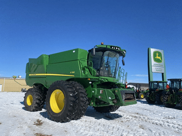 Main image John Deere S780