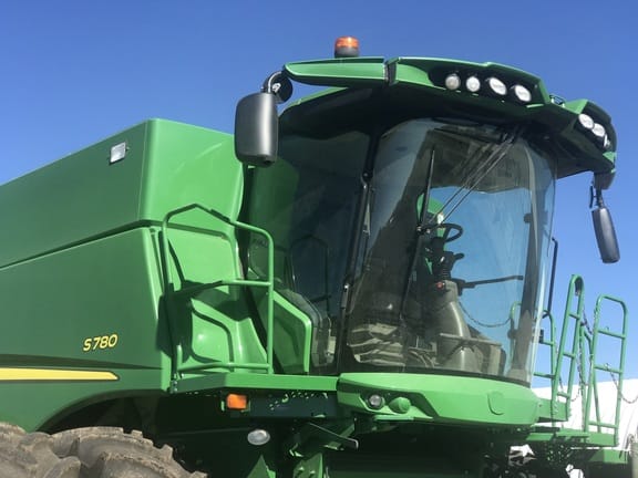 Main image John Deere S780
