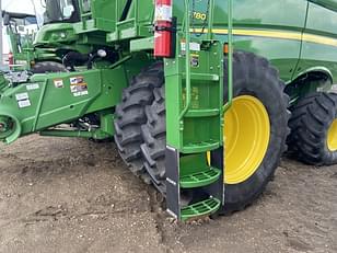 Main image John Deere S780 33