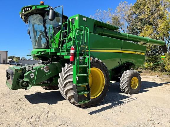 Image of John Deere S780 Primary image