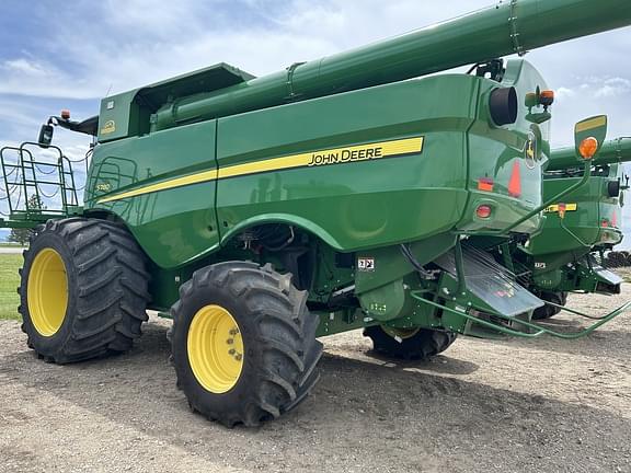 Image of John Deere S780 equipment image 4