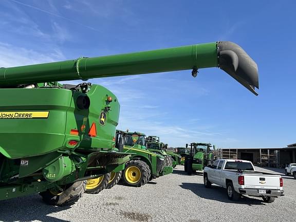 Image of John Deere S780 equipment image 3