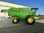 Thumbnail image John Deere S780 1