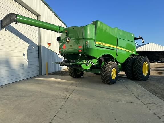 Image of John Deere S780 equipment image 2