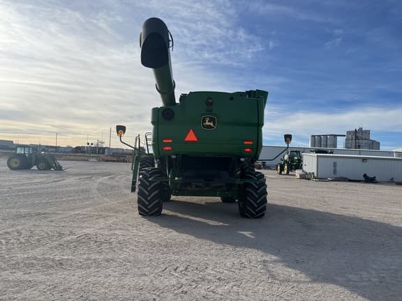 Image of John Deere S780 equipment image 3