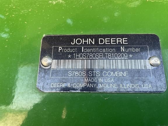 Image of John Deere S780 equipment image 1