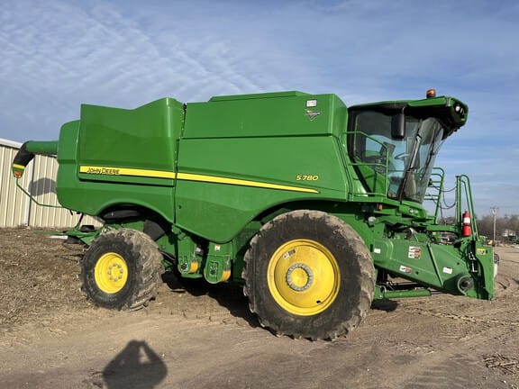 2020 John Deere S780 Equipment Image0