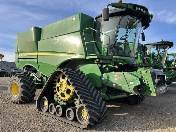 Image of John Deere S780 equipment image 1