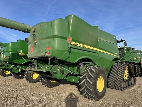 Image of John Deere S780 equipment image 4