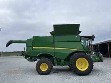 Main image John Deere S780