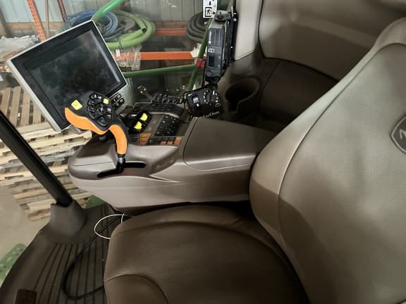 Image of John Deere S780 equipment image 2